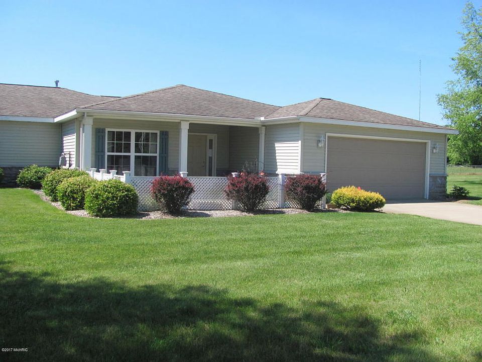 1st image of 4762 Derby Cir