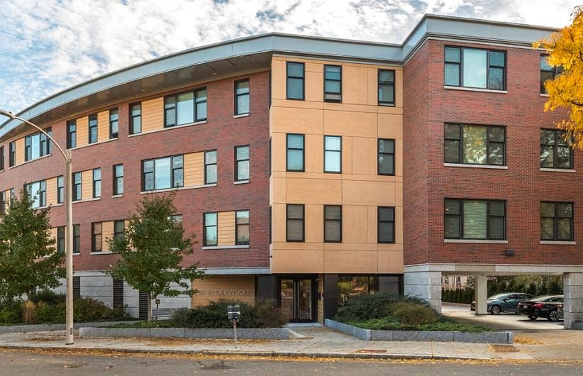 1st image of 20 Englewood Ave #21