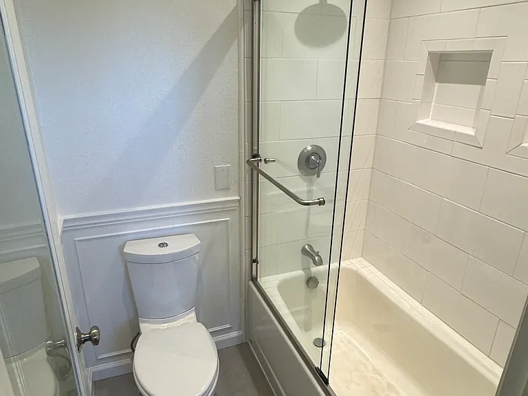Primary bathroom - 2nd floor