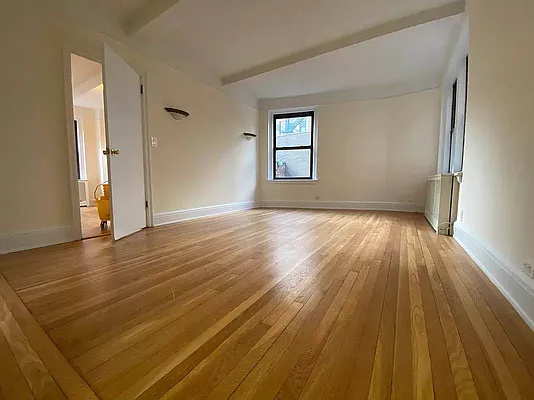 Rented by Bond New York | media 1