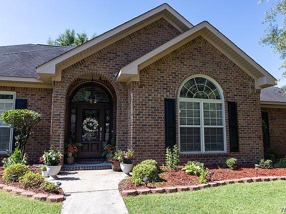 3rd image of 11934 Aspenwood Dr