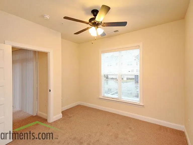 Briton Trace Apartments — Photo 30