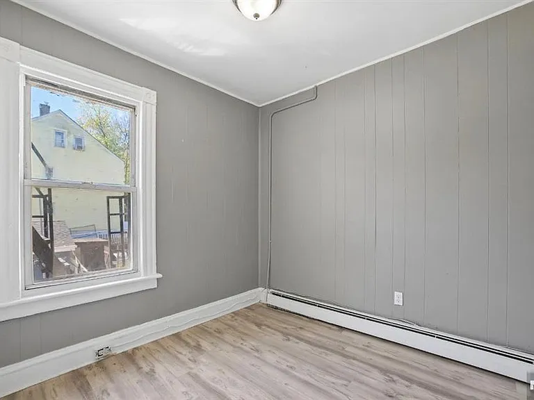 7 Belle Ave #2 — Photo 5