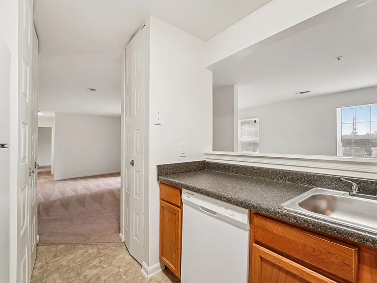 Country Meadows Apartments — Photo 70