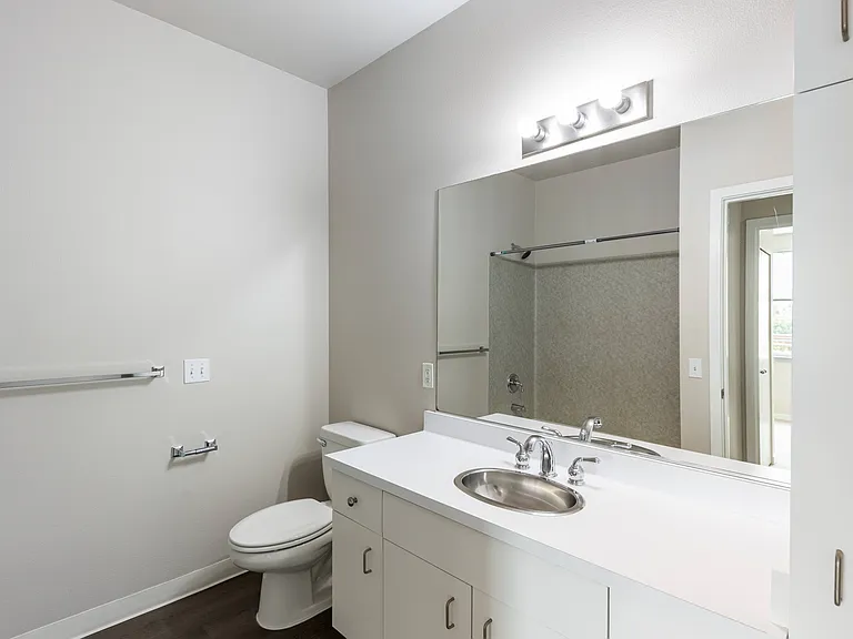 Pacific Pointe — Photo 28
