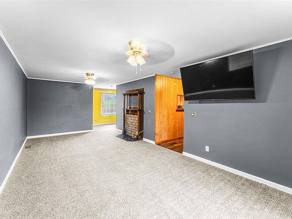 4th image of 238 Sunfish Rd