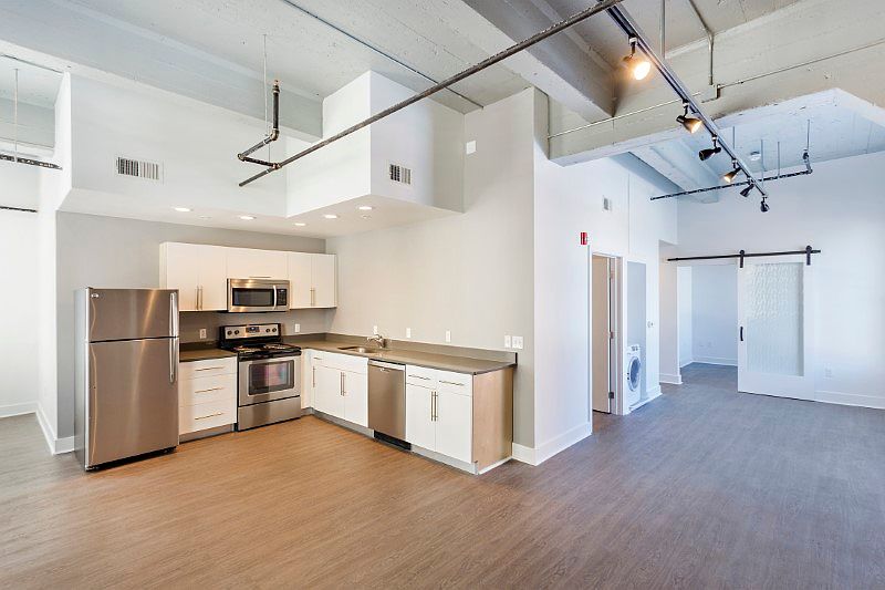 1st image of 436 1st Ave #602