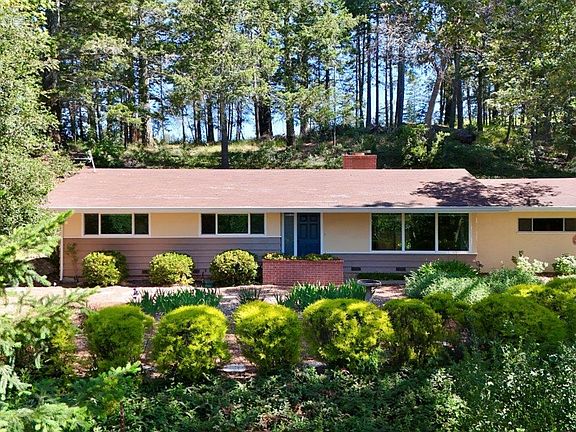 2nd image of 275 Cold Springs Rd