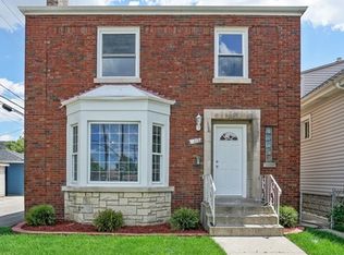 7117 S Whipple St, Chicago, IL 60629