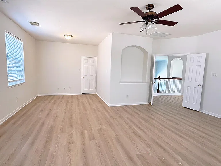 8610 Rising Oak Ln — Photo 40