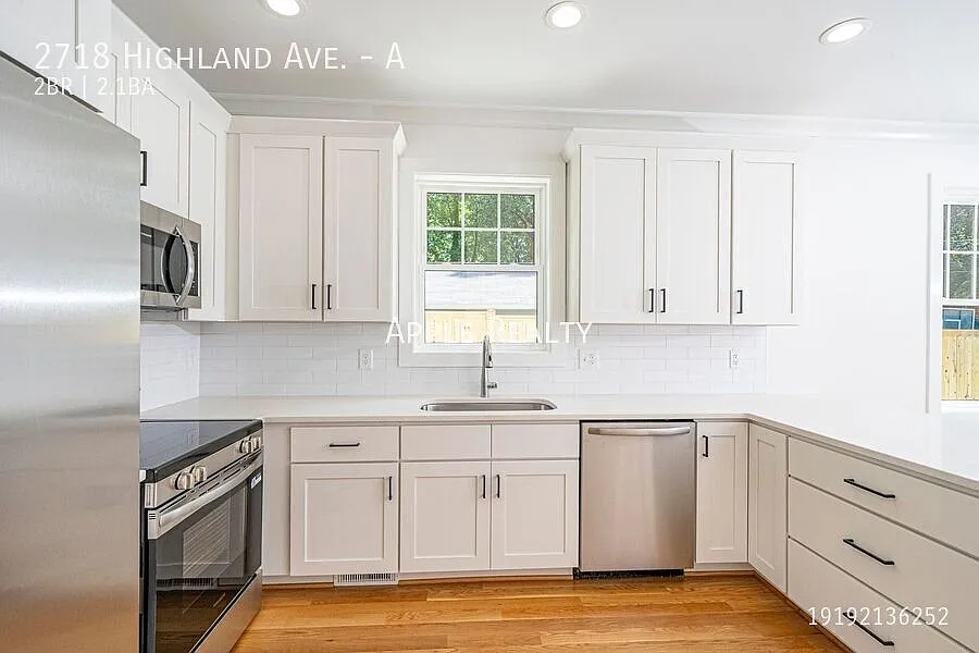 2718 Highland unit A - Available Now! — Photo 3