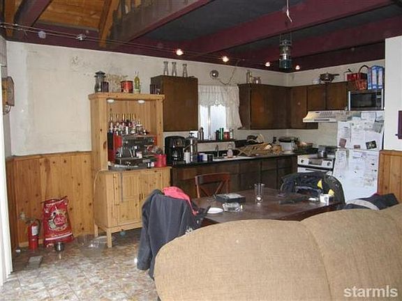 2nd image of 1377 Glenwood Way