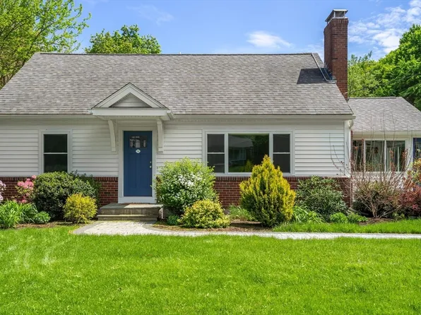 8 Gage Rd, Wayland, MA 01778