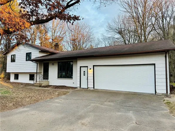 17843 45th Ave, Chippewa Falls, WI 54729