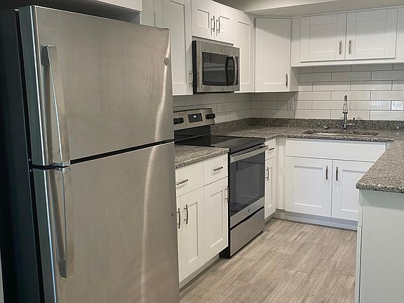 Kitchen fully remodeled