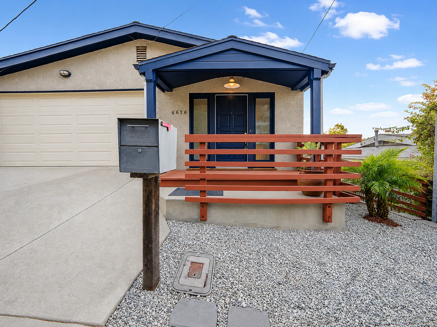 3 bed, 2.5 bath, 2230 sqft, $5,140 — Photo 3