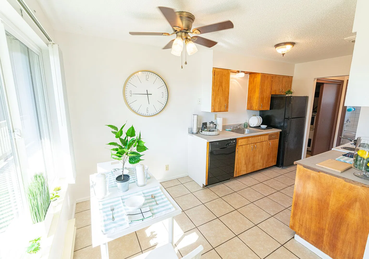 Auburn Oaks Apartments — Photo 2