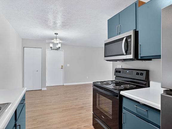 3rd image of 1103 Michigan Ave E APT 18