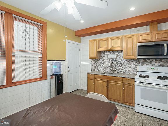5th image of 1912 S 9th St