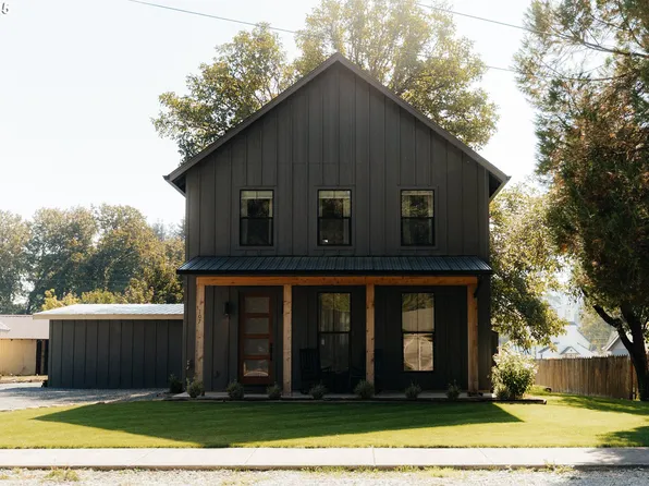 107 W Jones St, Yacolt, WA 98675