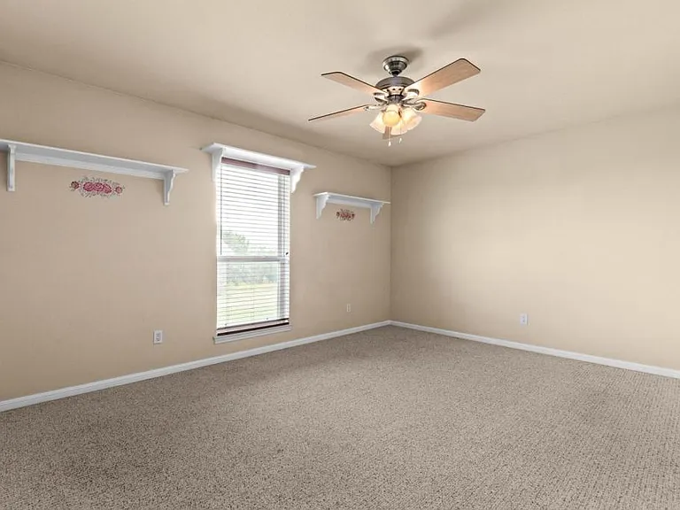 336 Skyline Dr — Photo 24