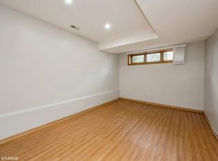 800 S Claremont Ave APT 2, Chicago, IL 60612