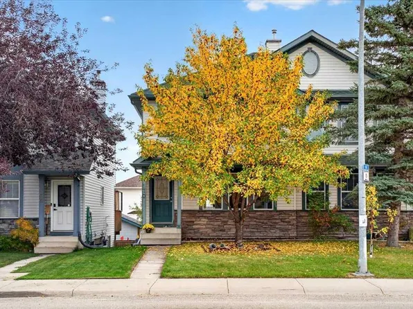 170 W Bridlewood Dr SW, Calgary, AB T2Y 3T2