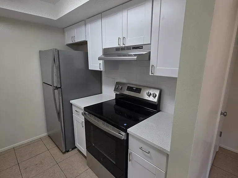 145 Pinellas Way N #6 — Photo 5