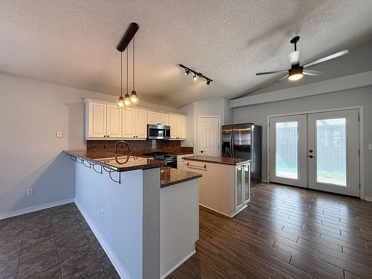 4118 Spinnaker Pl — Photo 6