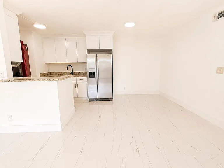 588 Trace Cir #104 — Photo 6