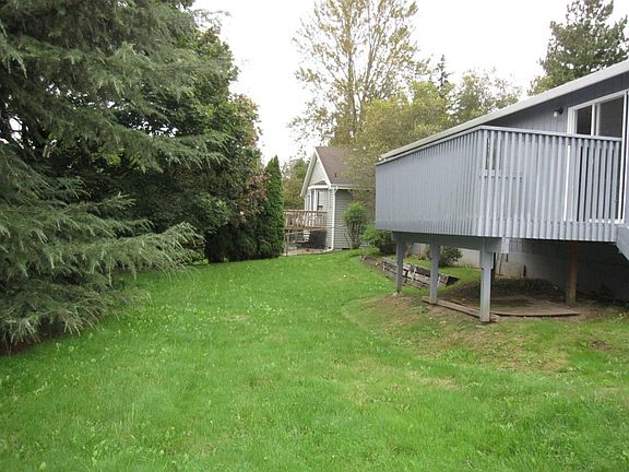 4th image of 3537 Lancashire Ct SE