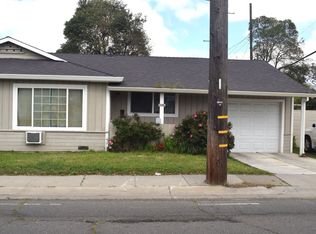 6903 Fruitridge Rd, Sacramento, CA 95820