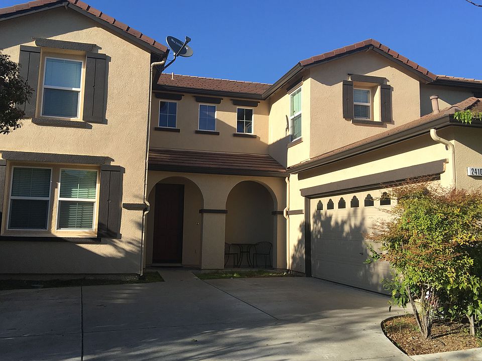 1st image of 2410 Sandpiper Ln