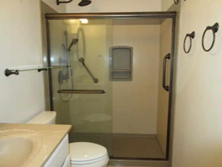 1176 E Commons Dr — Photo 3