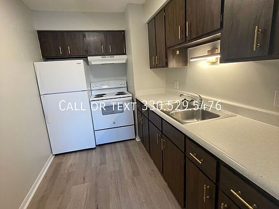 4th image of 1015 Howe Ave APT 15