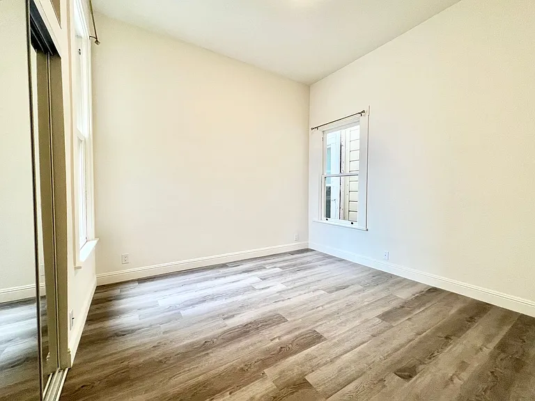 963 Oak — Photo 12