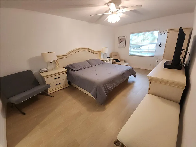 6437 Bay Club Dr #4 — Photo 4