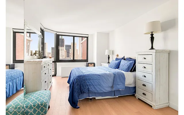 Rented by Douglas Elliman | media 49