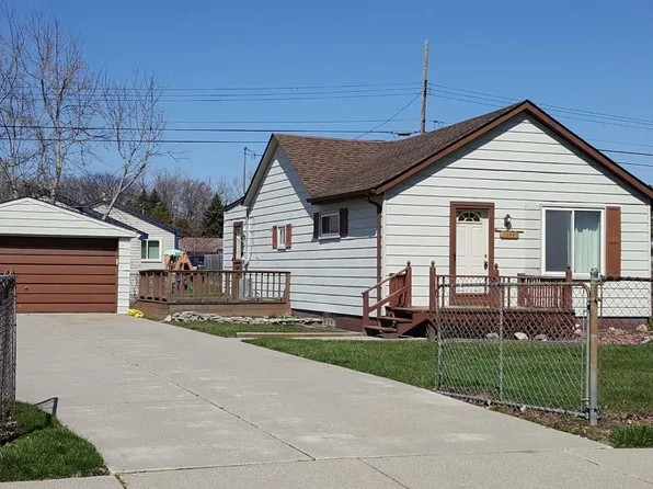 20441 Colman St, Clinton Township, MI 48035