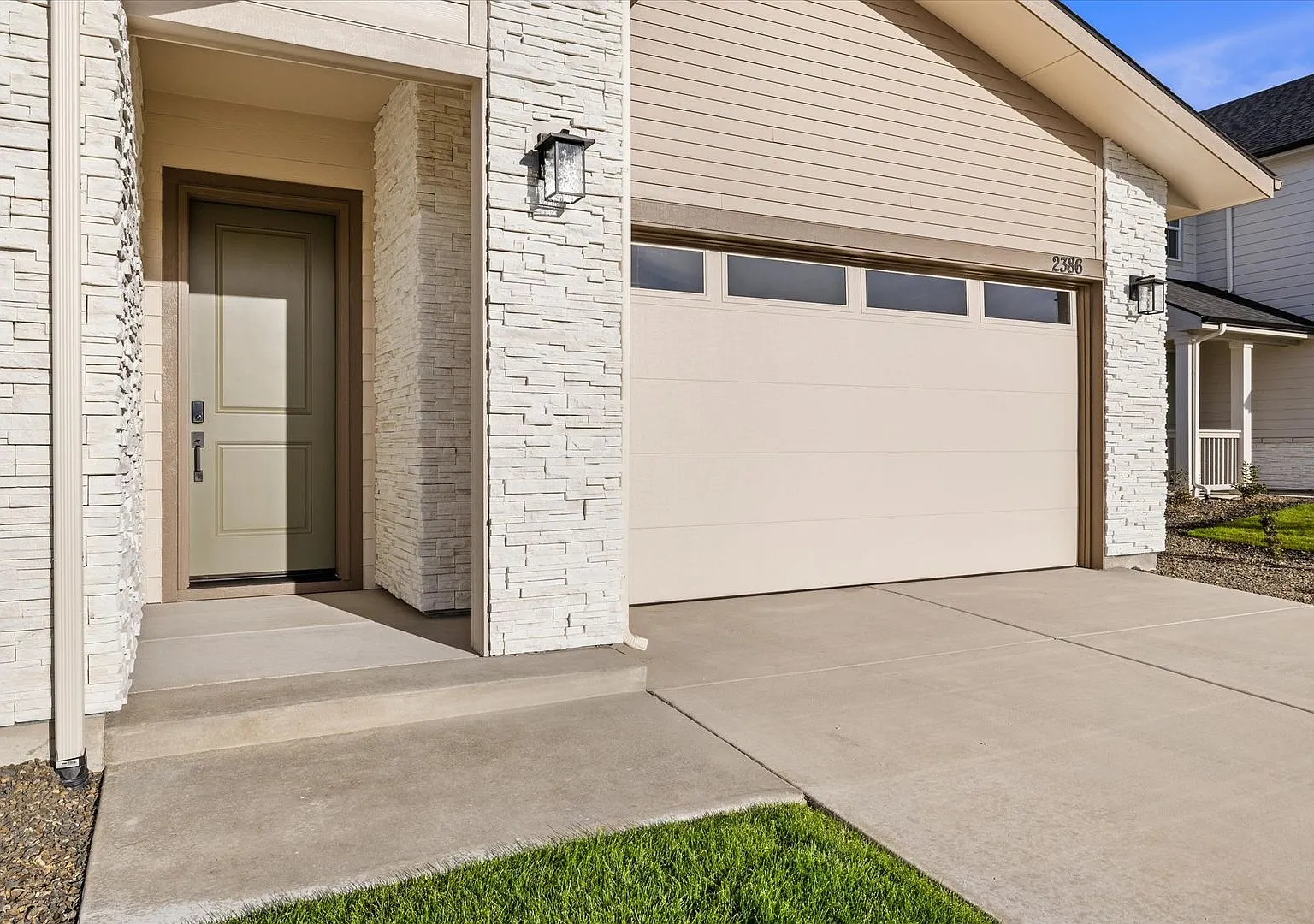 Brand New 3 Bedroom Home in Star — Photo 3