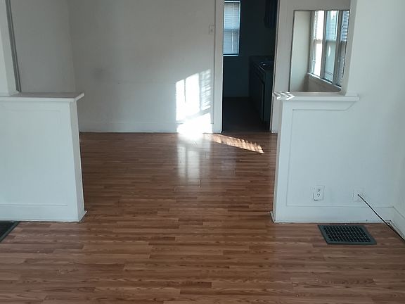 3rd image of 1532 Westona Dr
