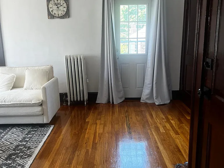 17 Fairview Ave #2 — Photo 6