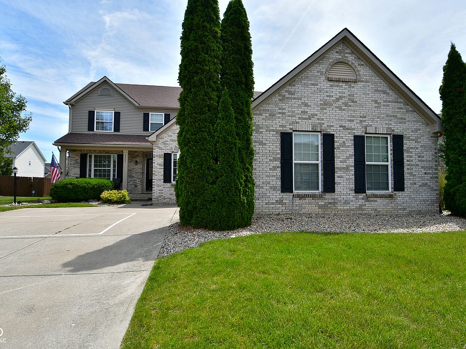 1st image of 8667 N Autumnview Dr