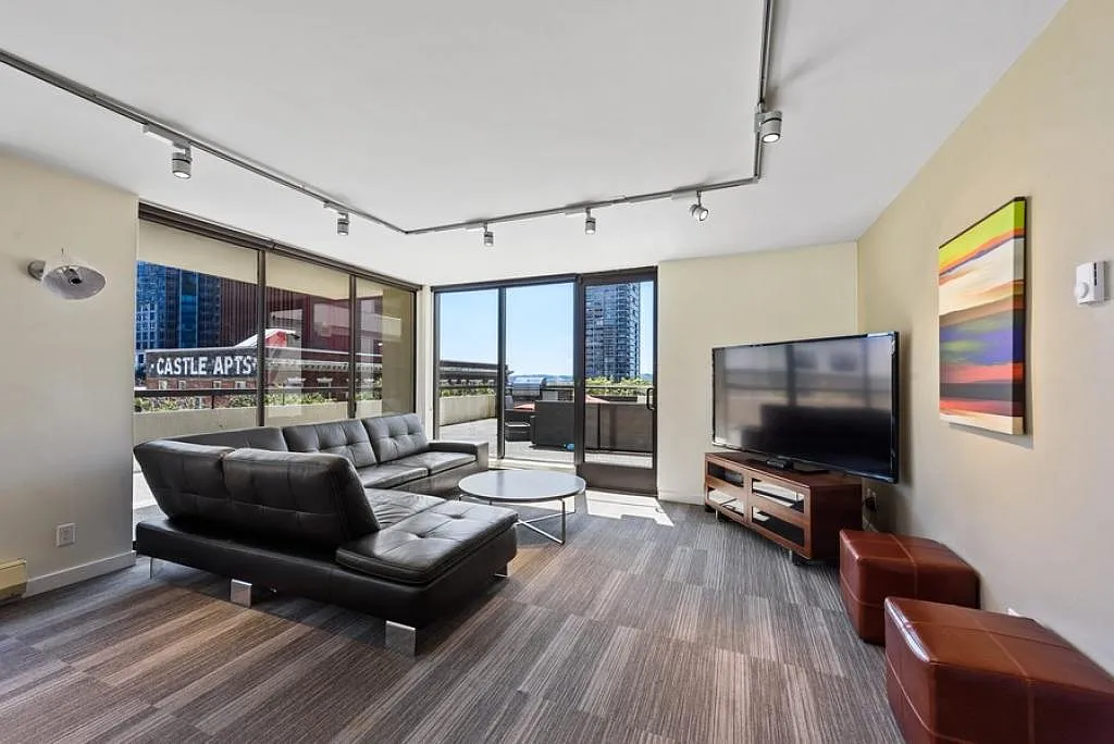 Grandview - 2 bedrooms — Photo 4