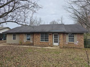 3300 Greenway Dr, Horn Lake, MS 38637