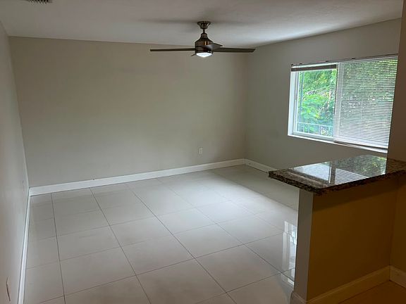 5th image of 1479 NW 16th St Unit 5