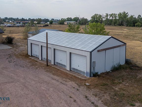 2nd image of 1950 Center Rd