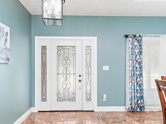 5th image of 9047 Kristi Ln