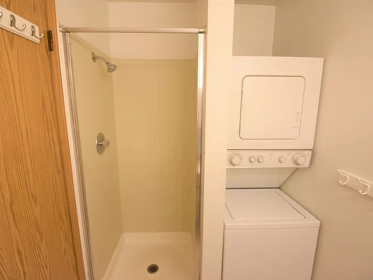 1018 Marine St #3 — Photo 16