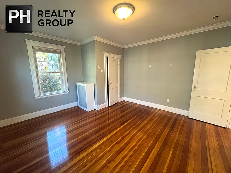 46 Vincent Ave — Photo 13